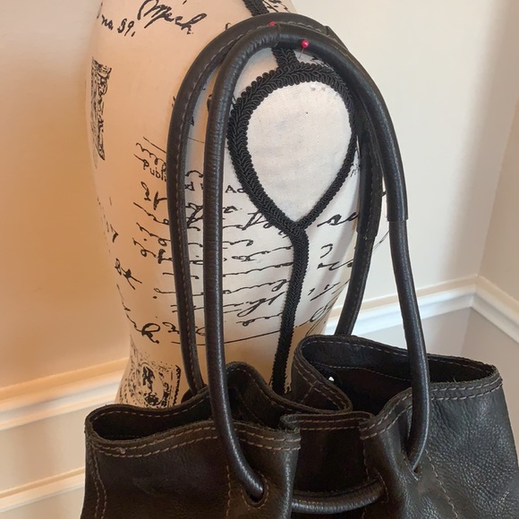 🖤🦋FOSSIL Black Leather Large Shoulder Bag🦋🖤 - Picture 4 of 8